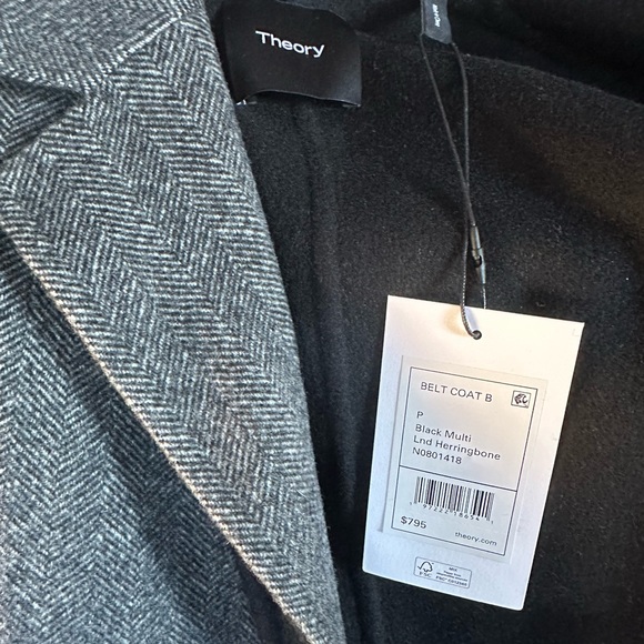 Wool and cashmere coat - Picture 5 of 7